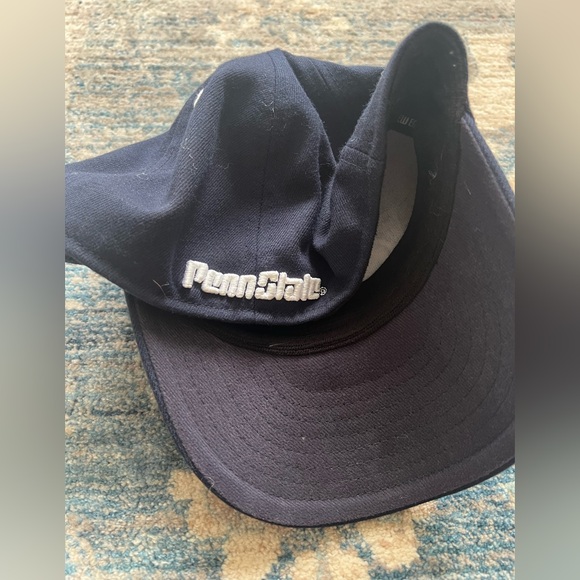 Fitted 7 3/8 Penn state hat - Picture 4 of 4